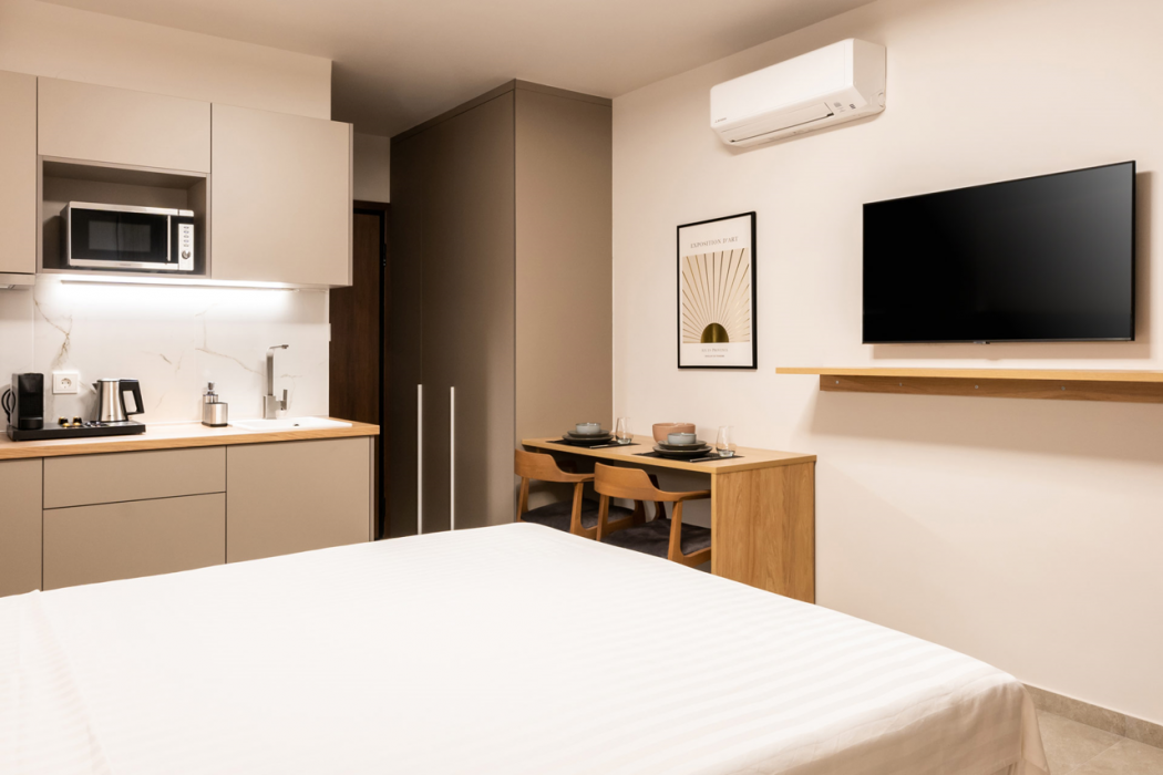 Empress Luxury Residences 9/36