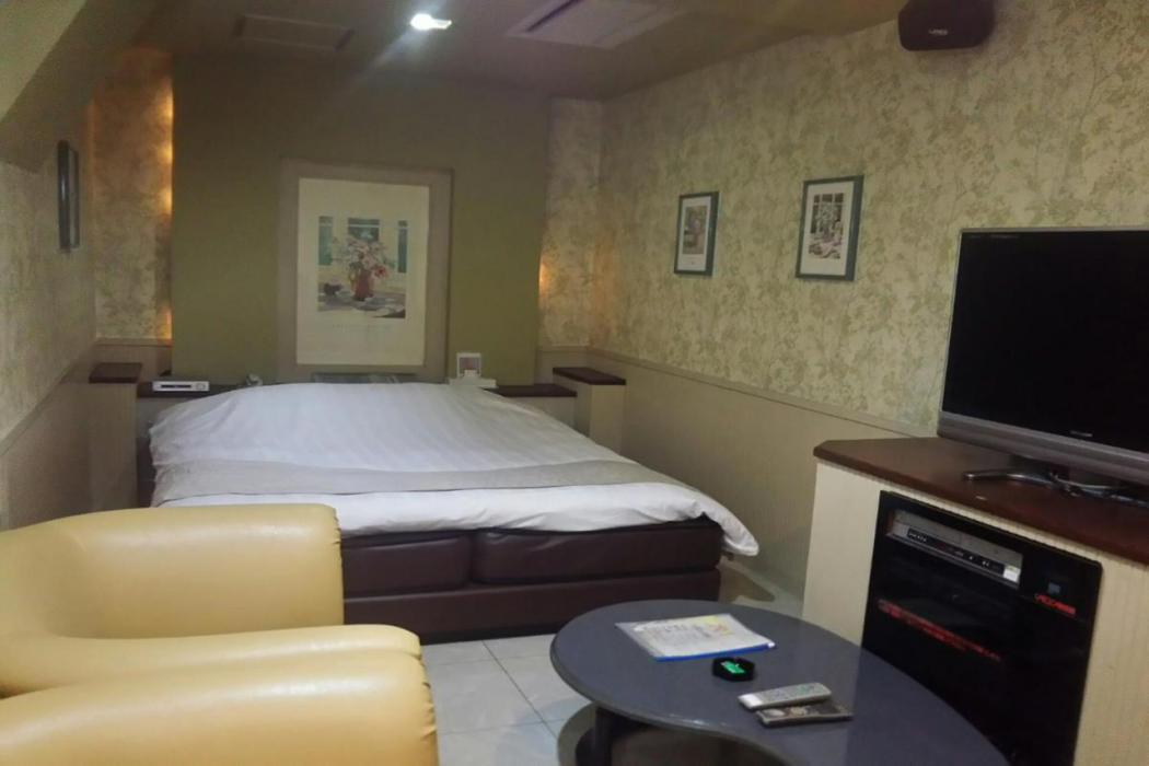 Hotel Sting 4/29