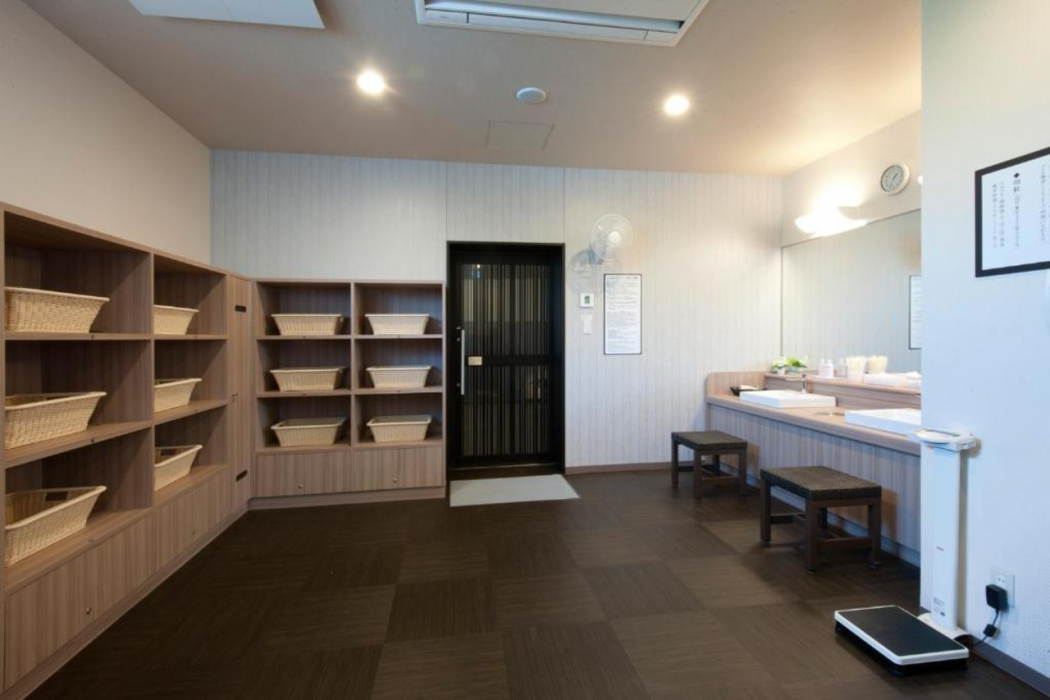 Hotel Route-Inn Yamagata South - in front of University Hospital 13/25
