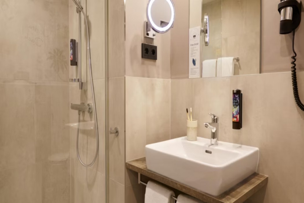 Holiday Inn - the niu, Hub Dusseldorf Messe by IHG 25/73