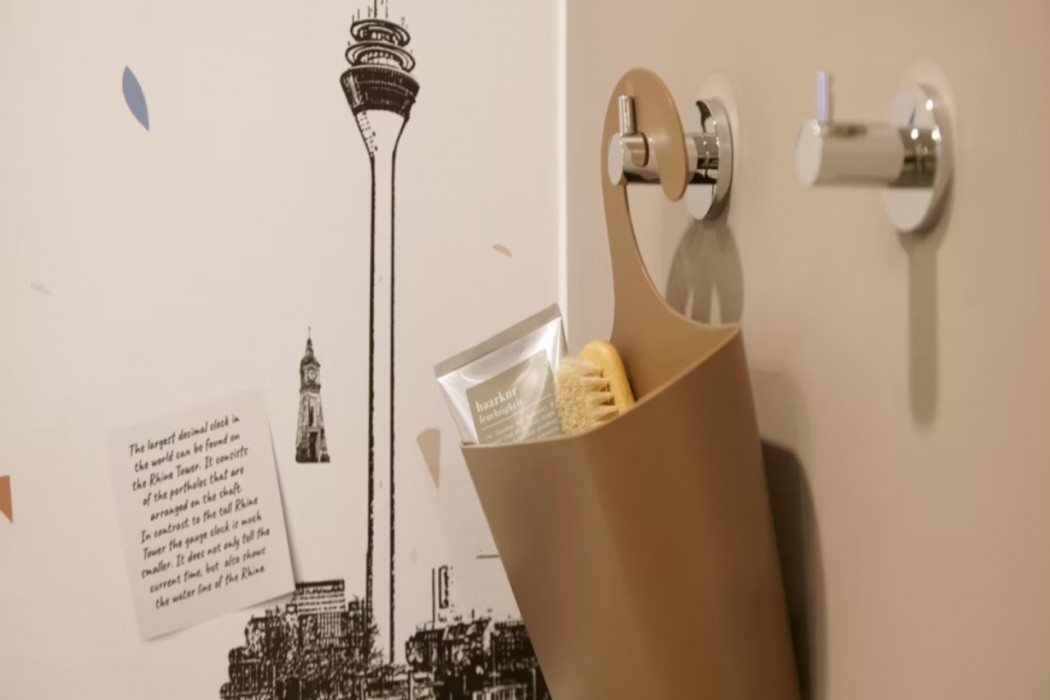 Holiday Inn - the niu, Hub Dusseldorf Messe by IHG 12/73