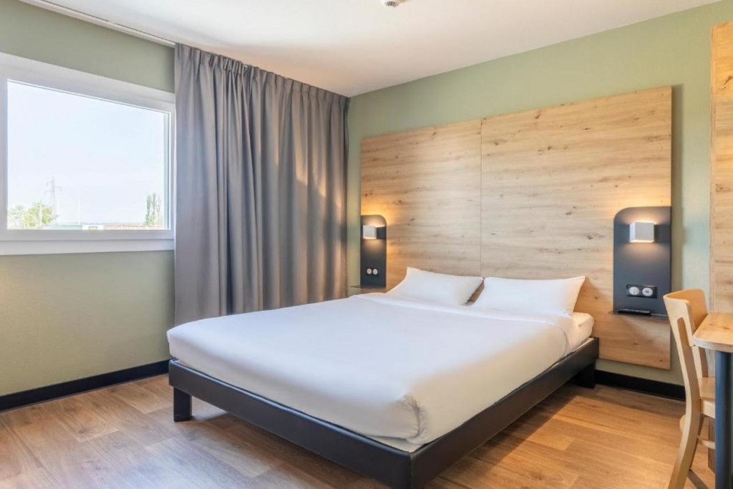 B&B HOTEL Saint-Martin-de-Crau Alpilles Camargue 12/29