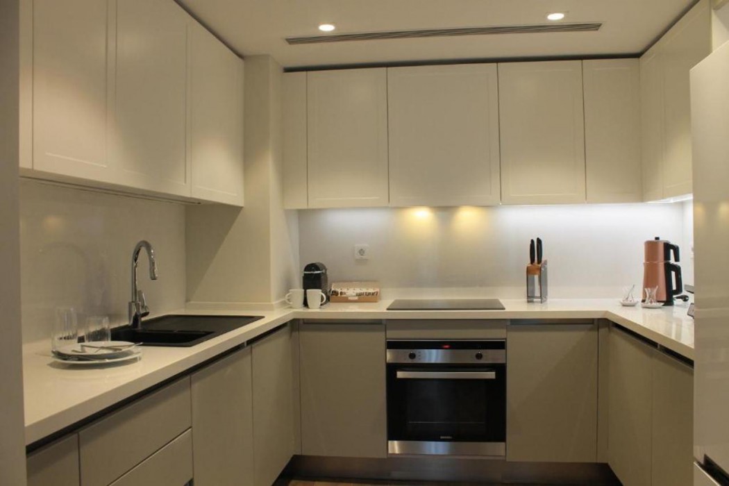 GARLON RESIDENCE 27/56