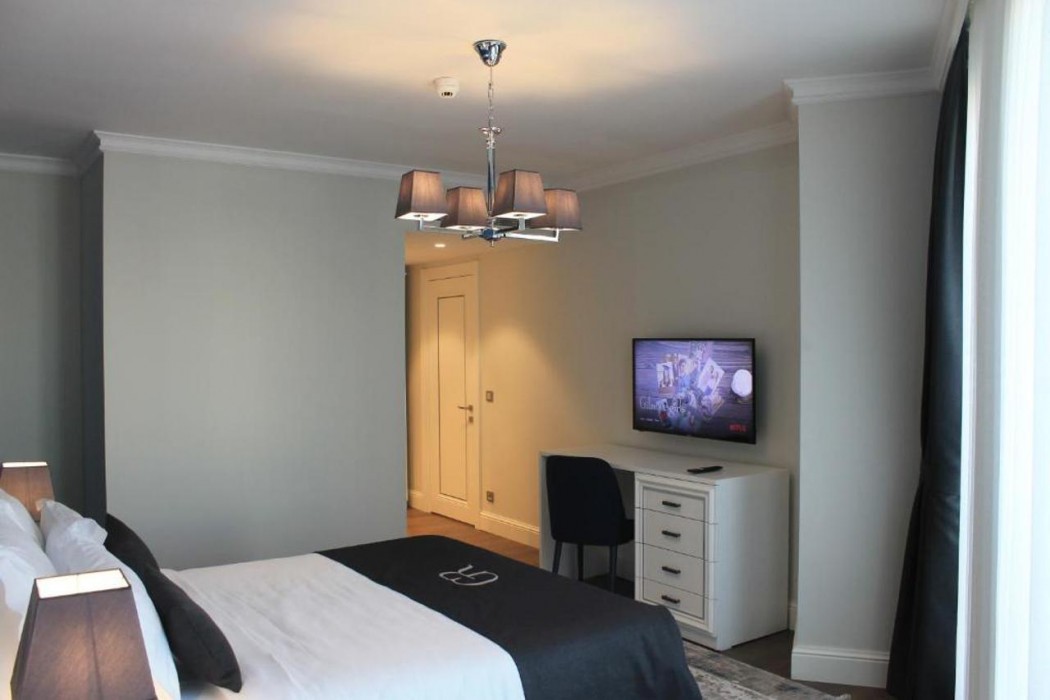 GARLON RESIDENCE 15/56