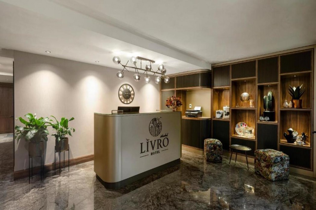 Livro Hotel 6/40