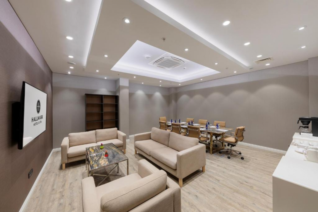 Hallmark Hotel & Spa 3/4
