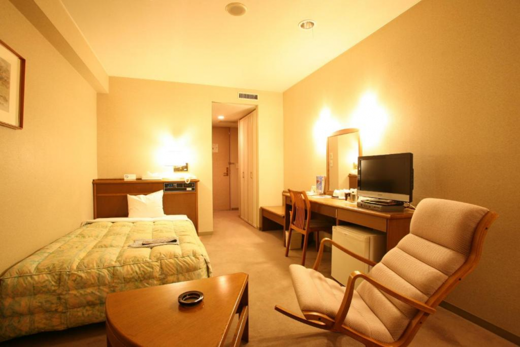 Tendo Central Hotel 12/57