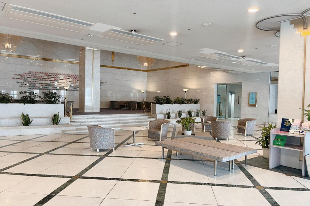 Century Plaza Hotel 7/58