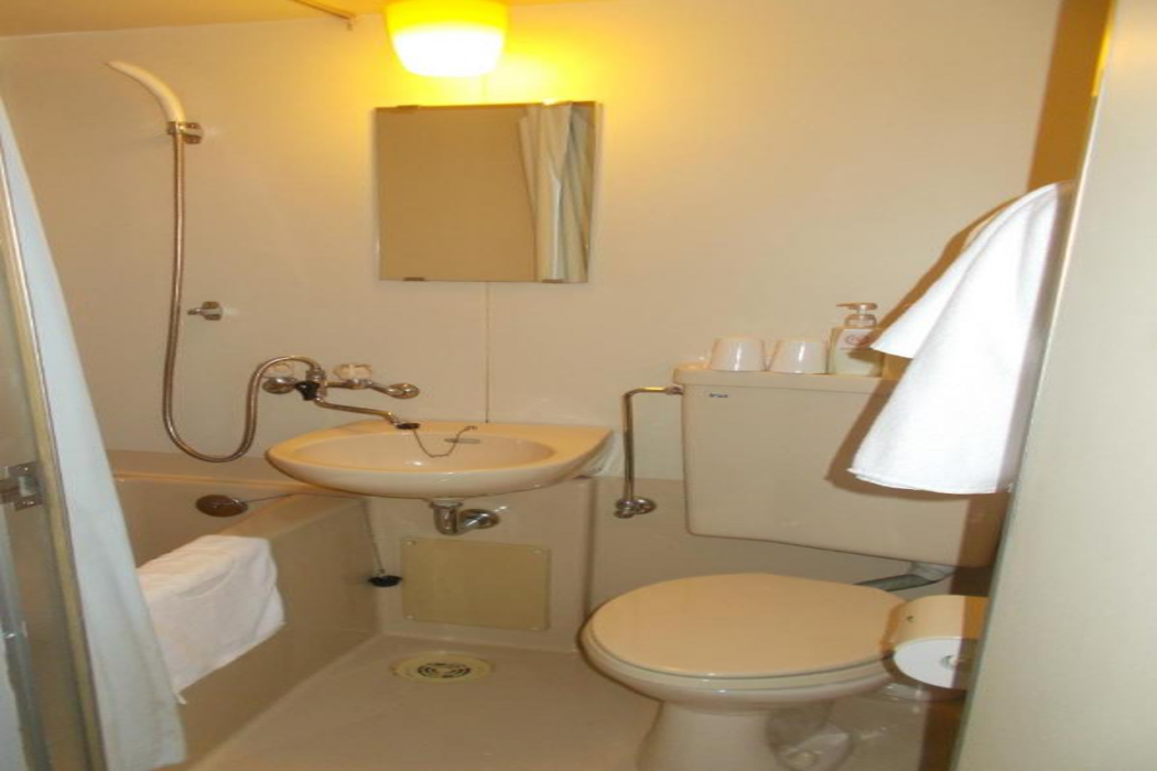 Hotel Avanti 7/32