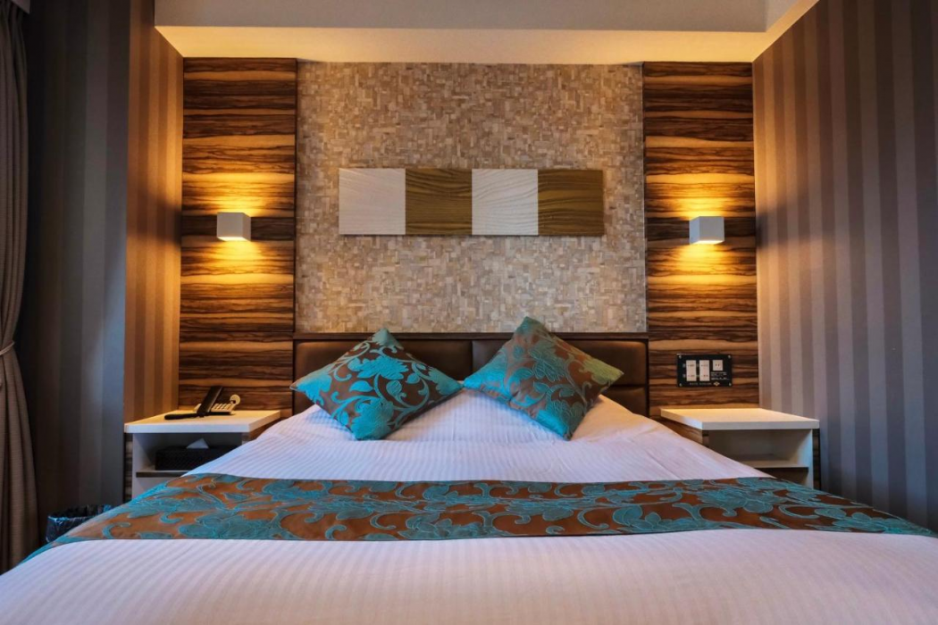 Amand Hotel 10/52