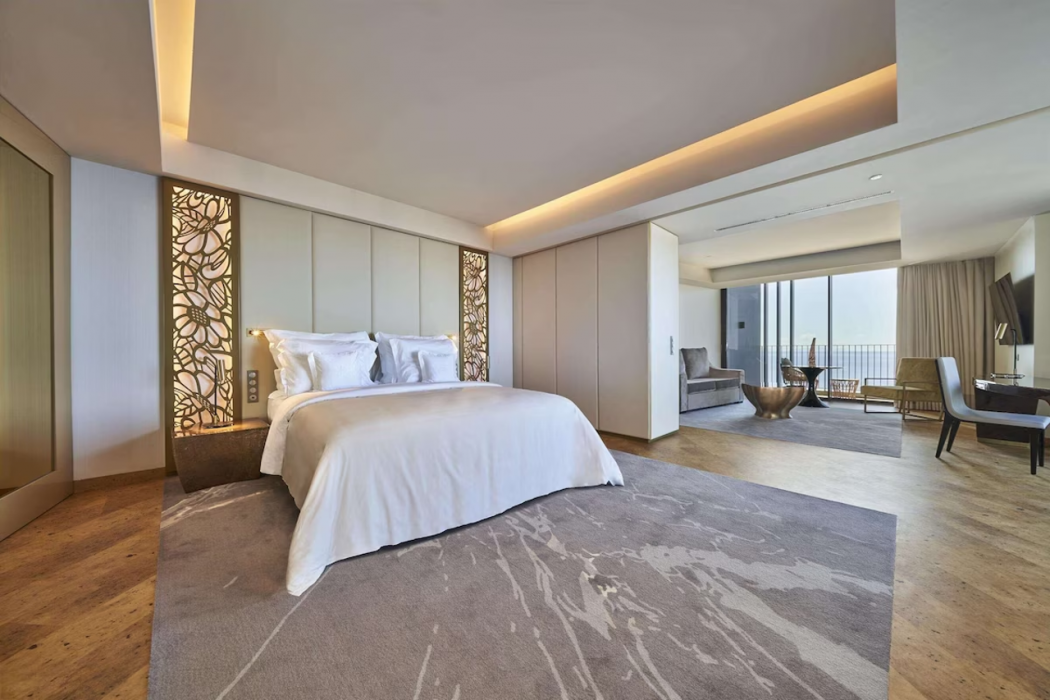 The Reserve by Savoy Signature 17/65