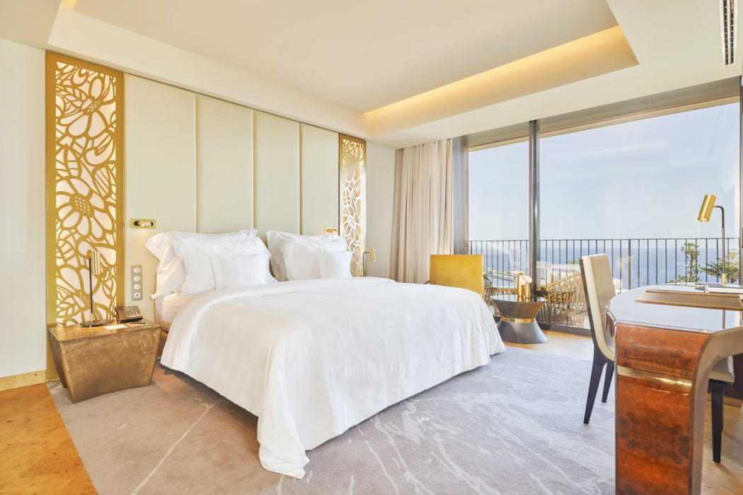 The Reserve by Savoy Signature 15/65