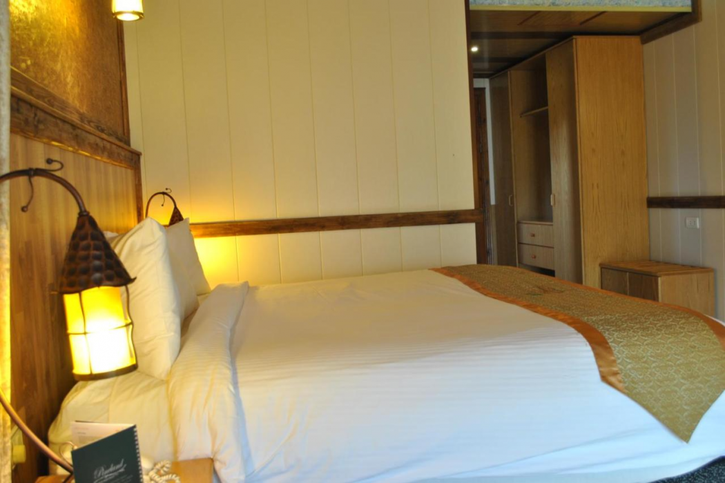 Pineland Hotel & Health Resort 6/59