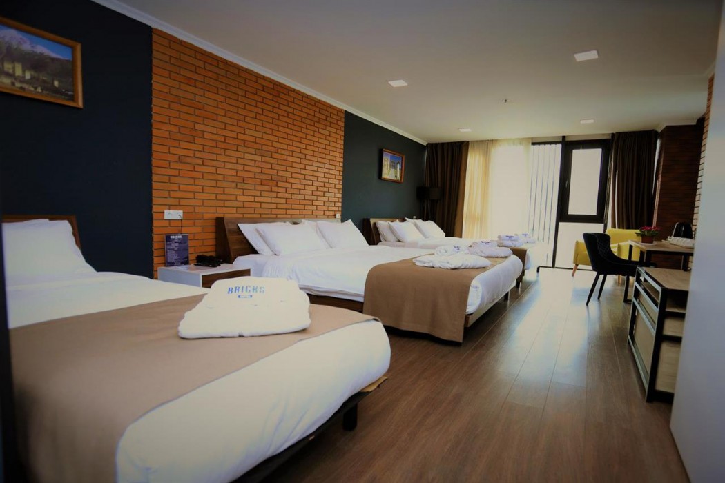 Bricks Hotel 14/57