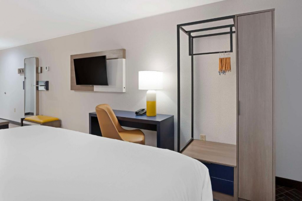 Comfort Inn & Suites Mountain Grove US-60 9/26