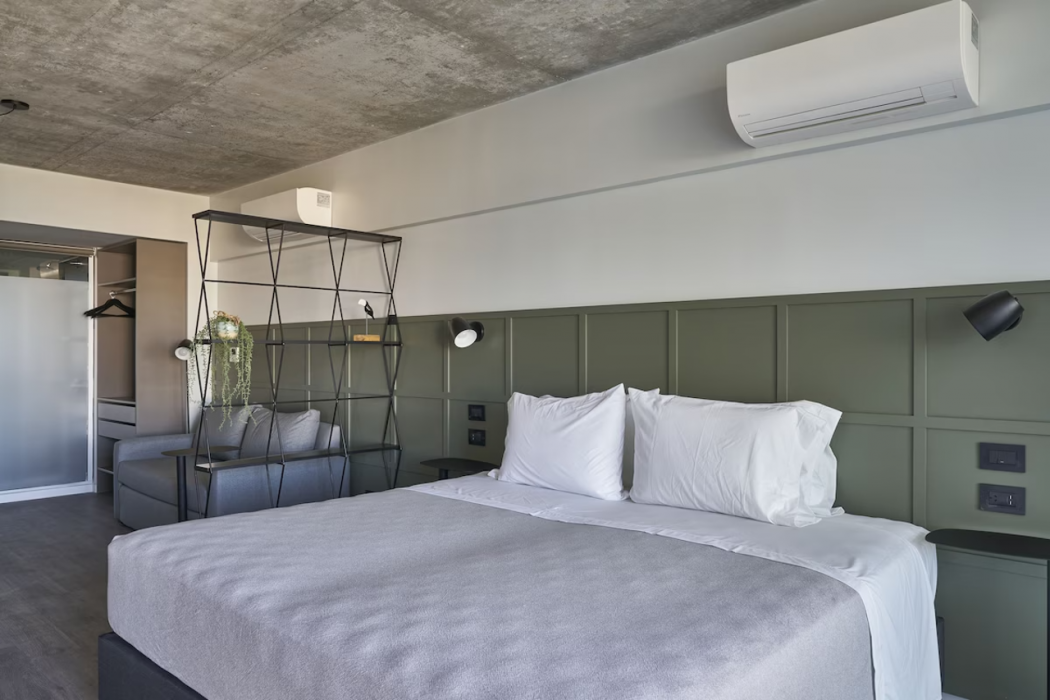 Almarena Puerto Retiro, Affiliated by Melia 9/61