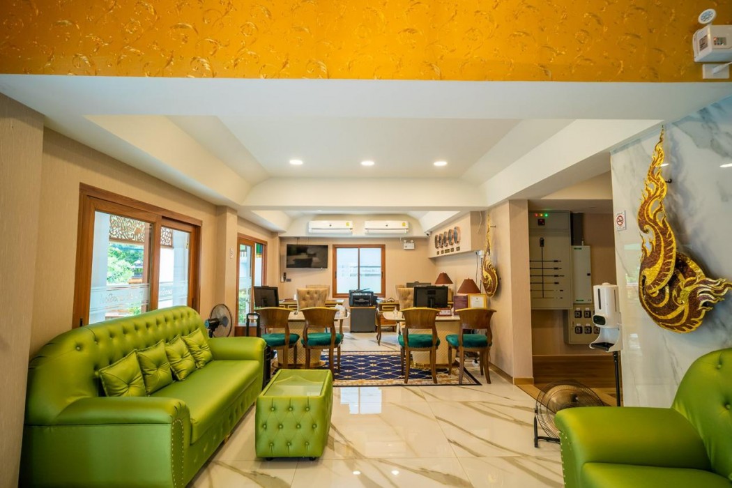 Siri Nakornpink Chiang Mai Hotel 34/75