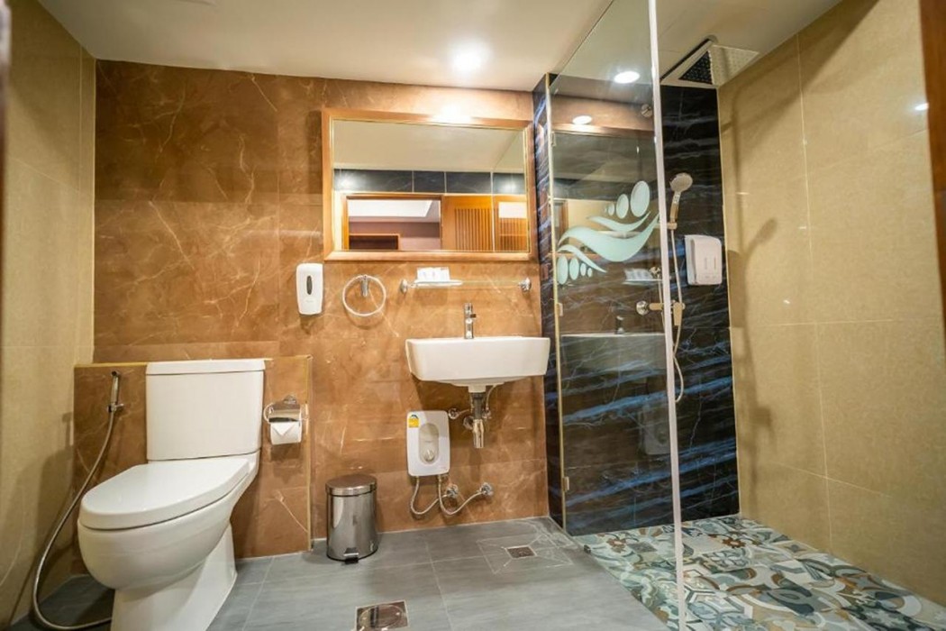 Siri Nakornpink Chiang Mai Hotel 70/75