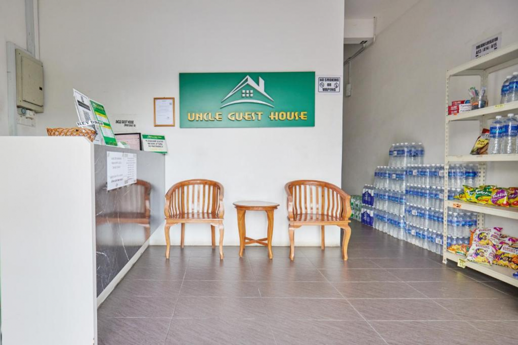 Uncle Guesthouse Kuala Terengganu by ZUZU 7/62