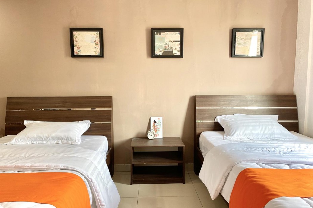 Behomy Corner 8 Lippo Karawaci by ZUZU 19/67