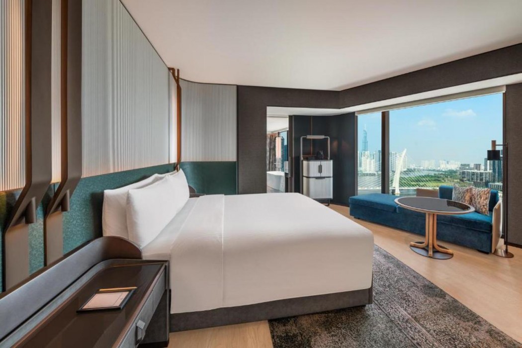 Hilton Saigon 10/55