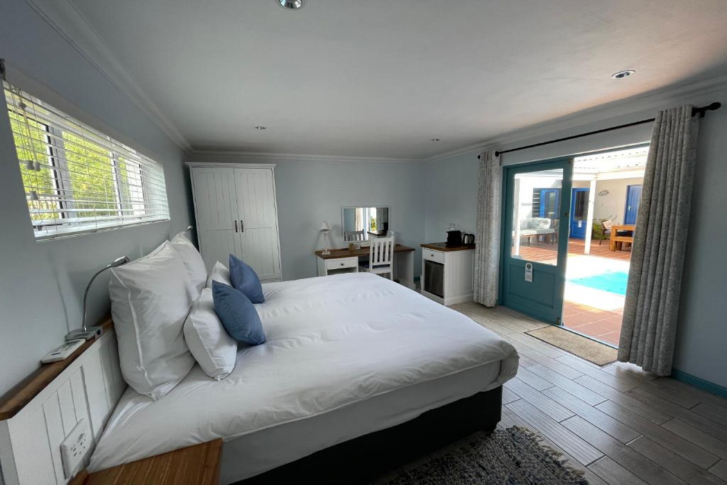 BlueSky Guest House Arniston 12/58