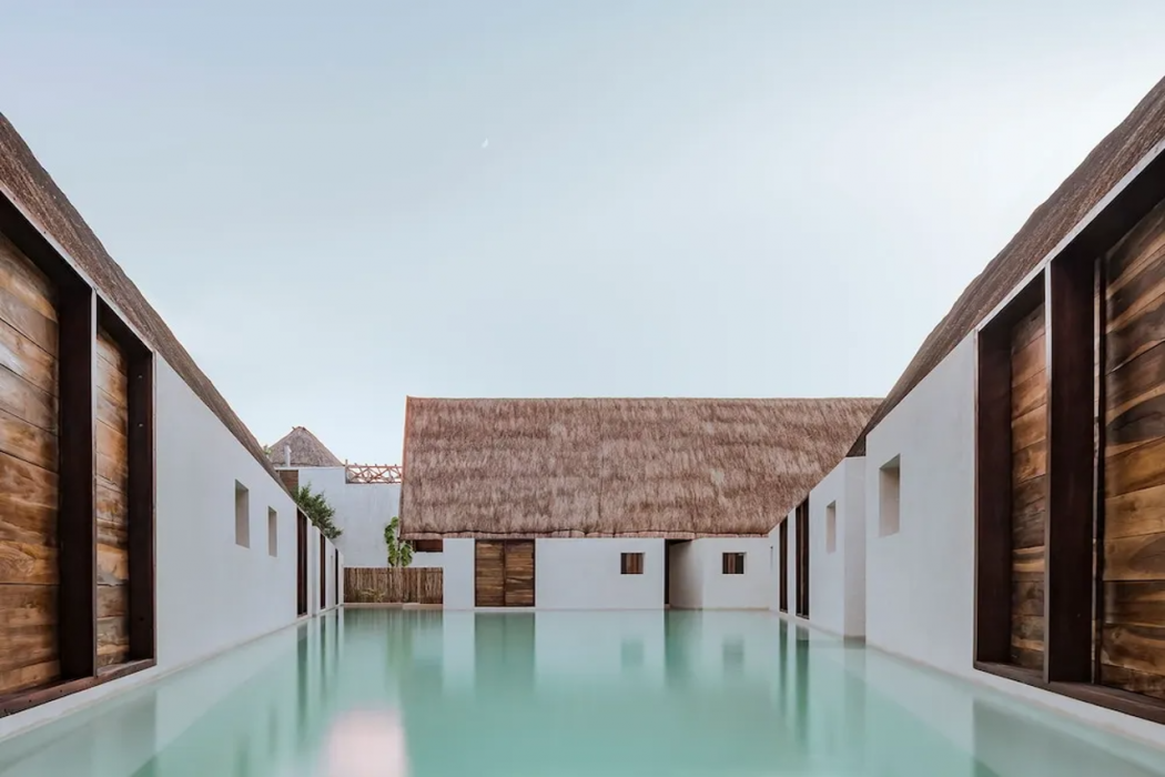 Hotel Punta Caliza 1/48