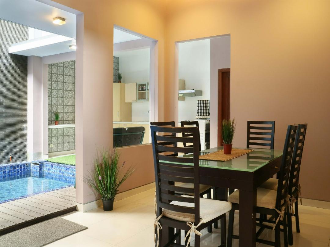 Rumah Teteh - Plemburan 11/32
