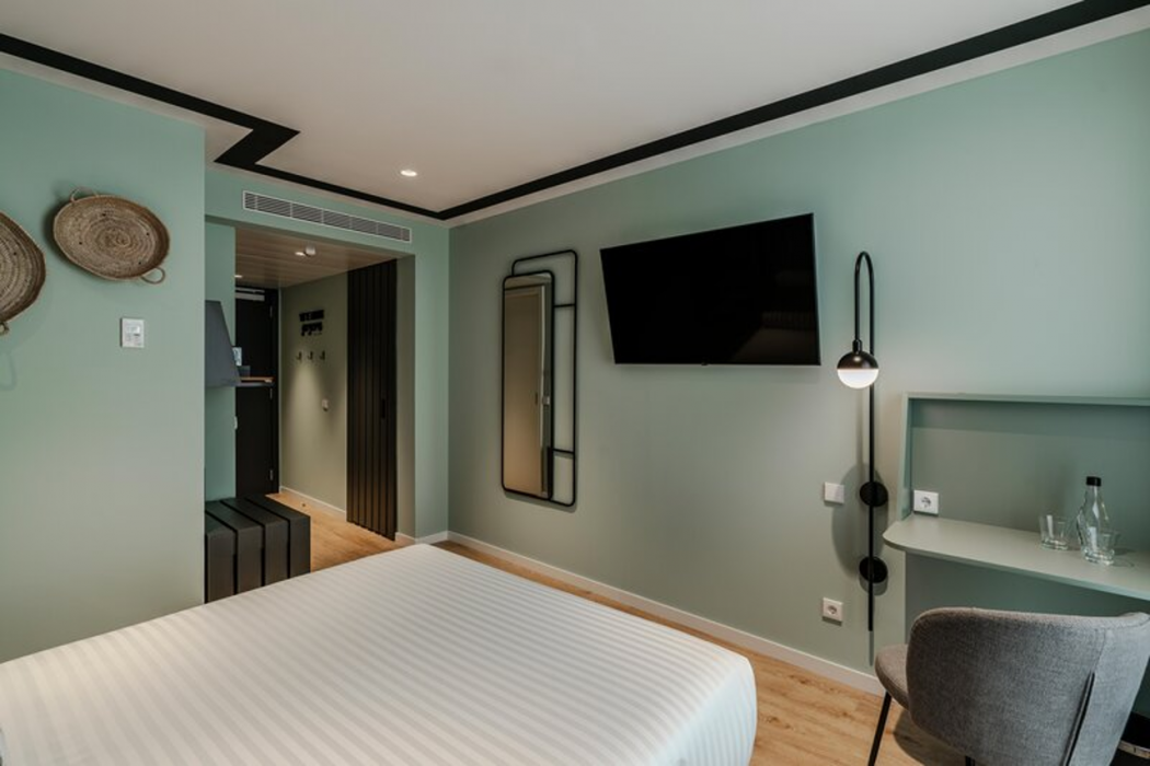 Hotel Vincci Bonjardim 29/131