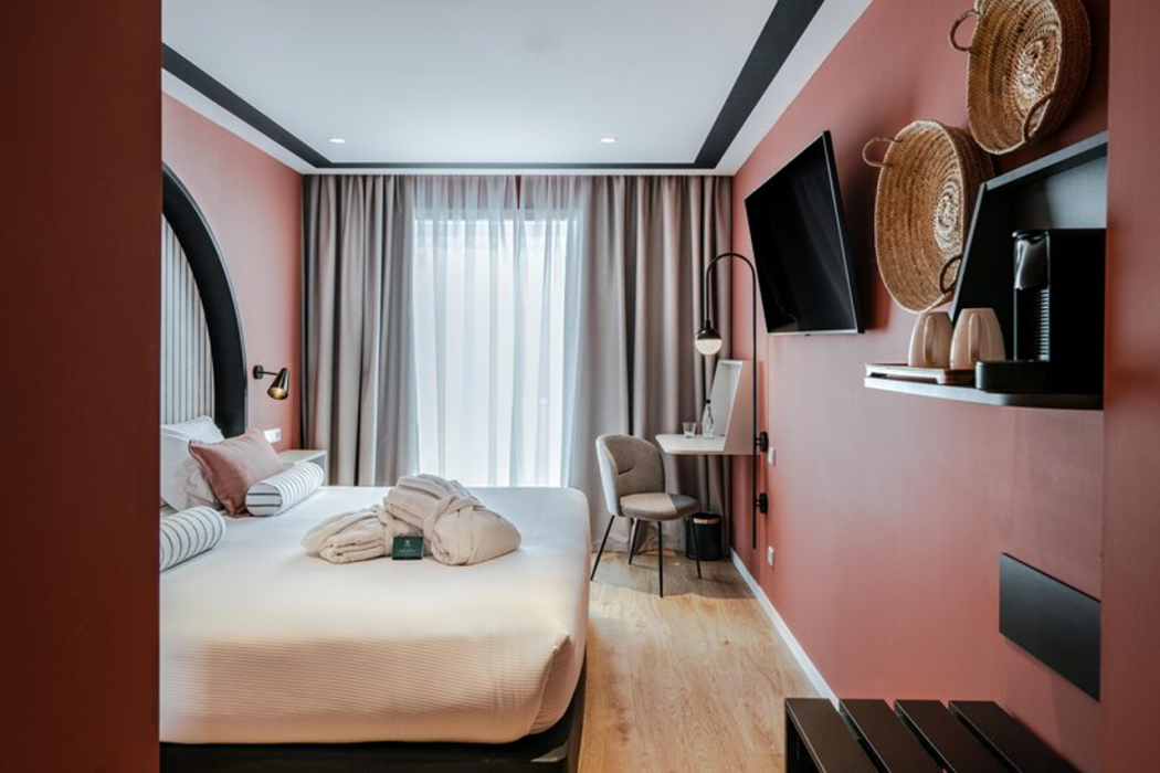 Hotel Vincci Bonjardim 43/131