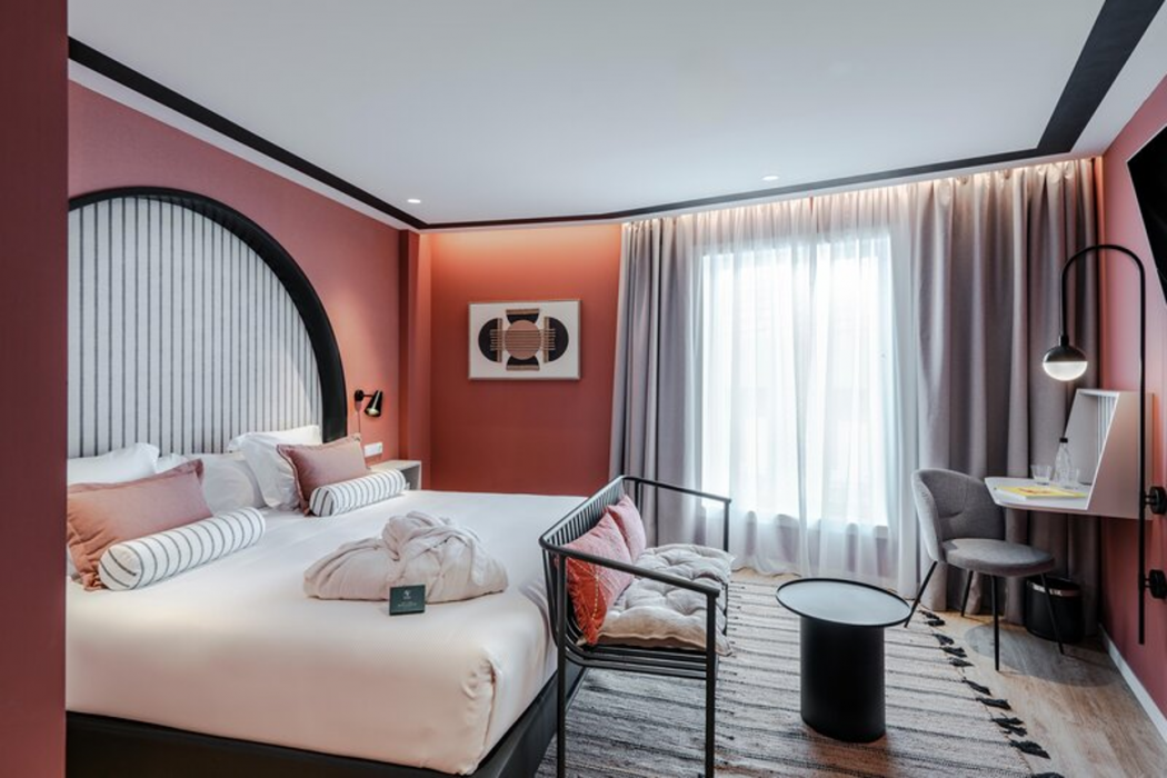Hotel Vincci Bonjardim 47/131