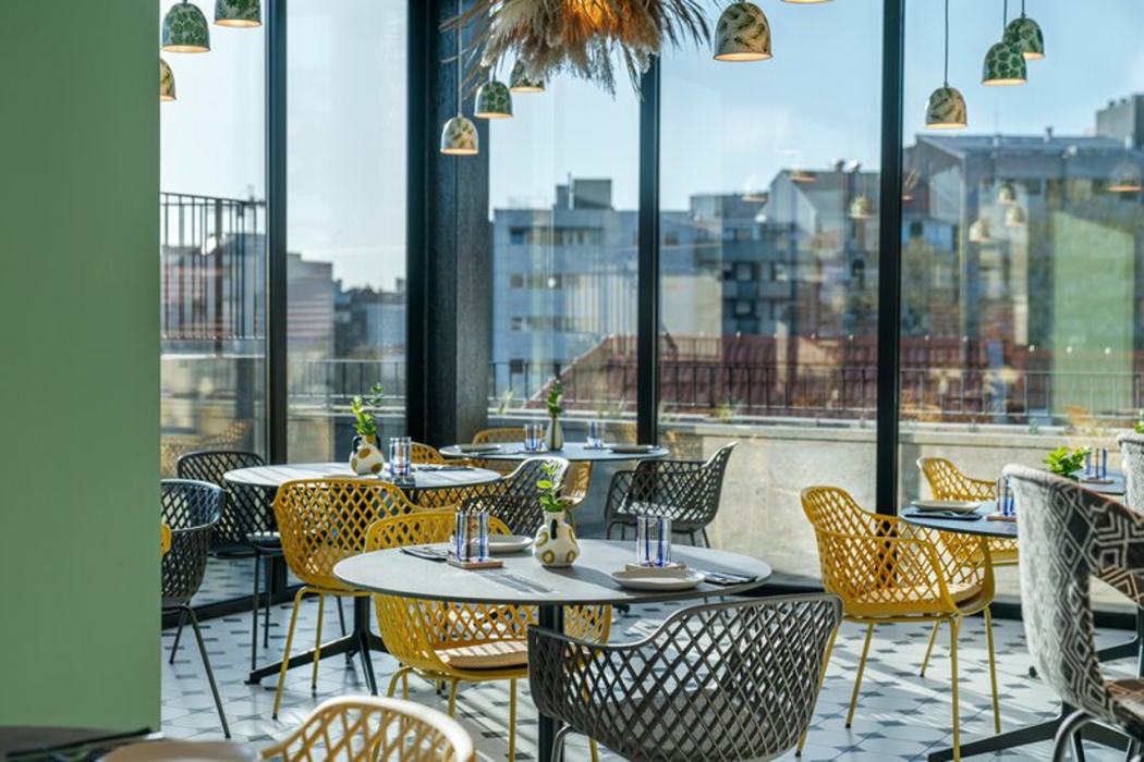 Hotel Vincci Bonjardim 98/131