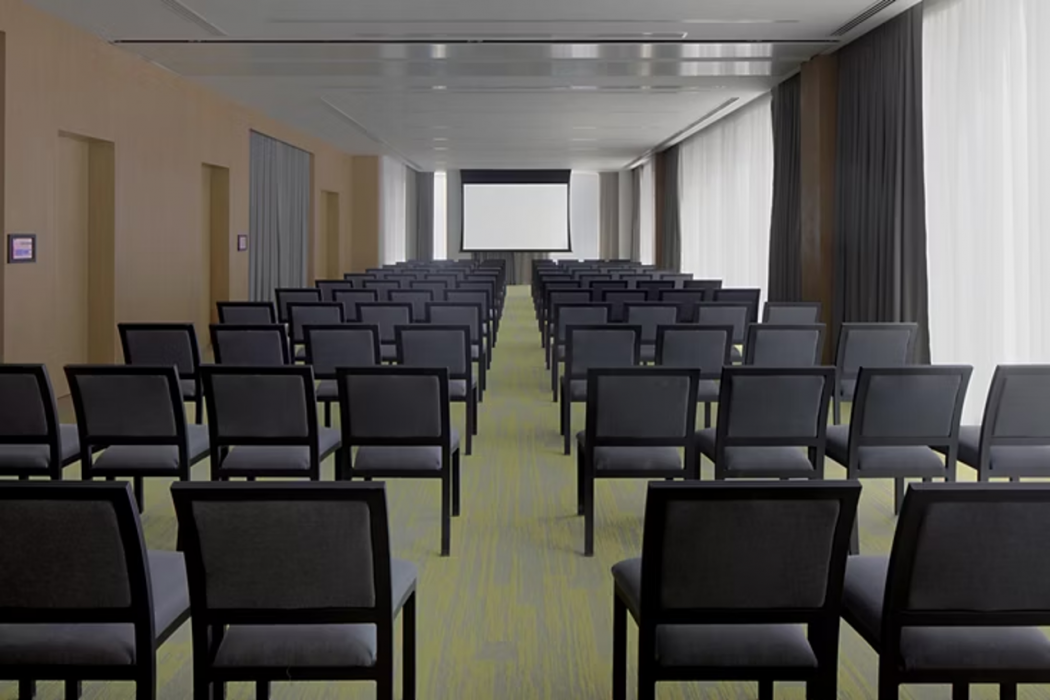 Holiday Inn Dubai Business Bay 20/54