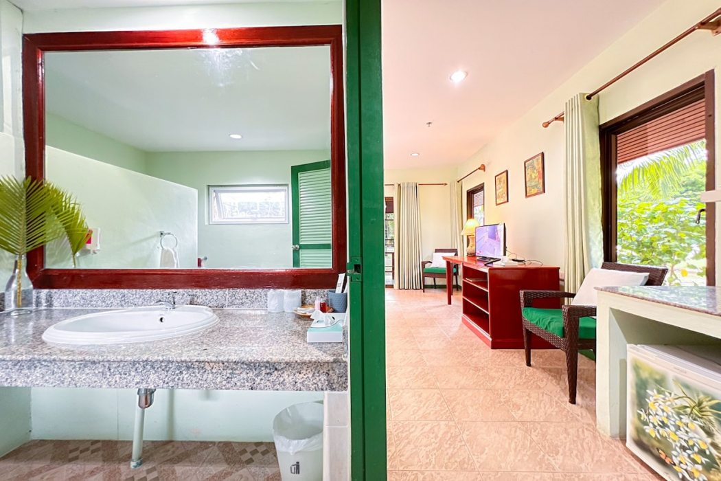 Cruiser Island Resort by Swiss-Belhotel 24/95