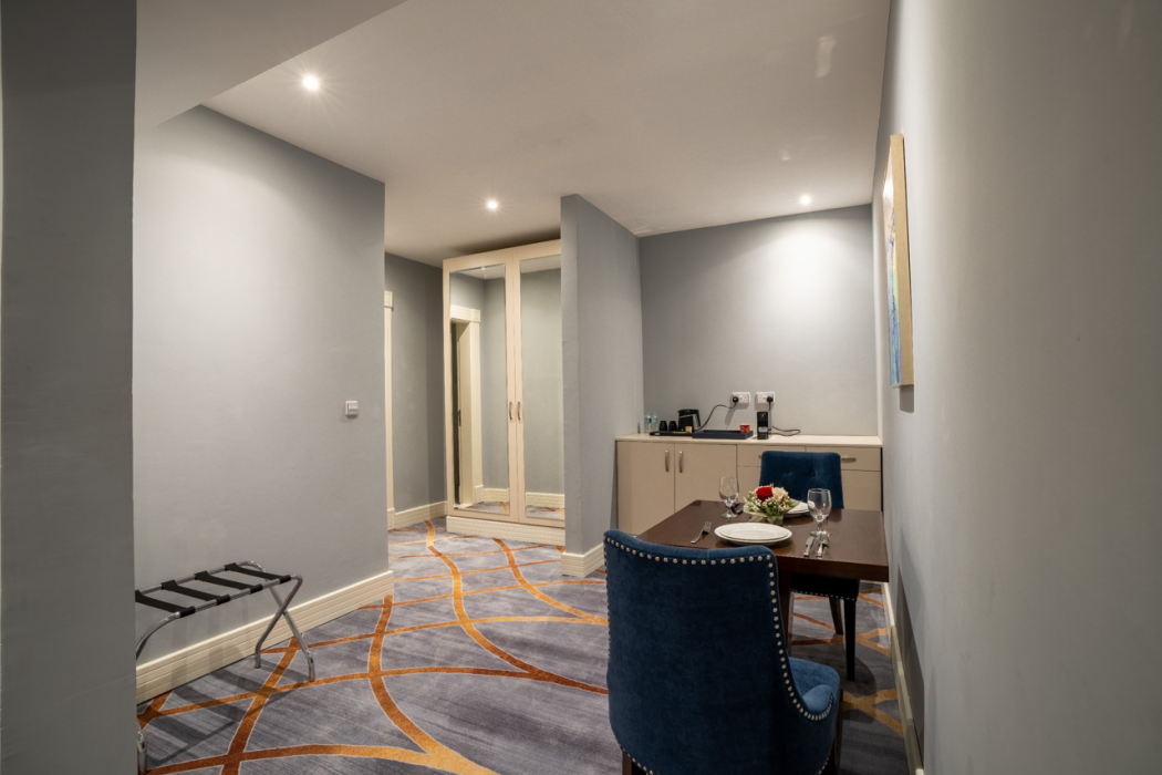 Shraao Hotel 11/78
