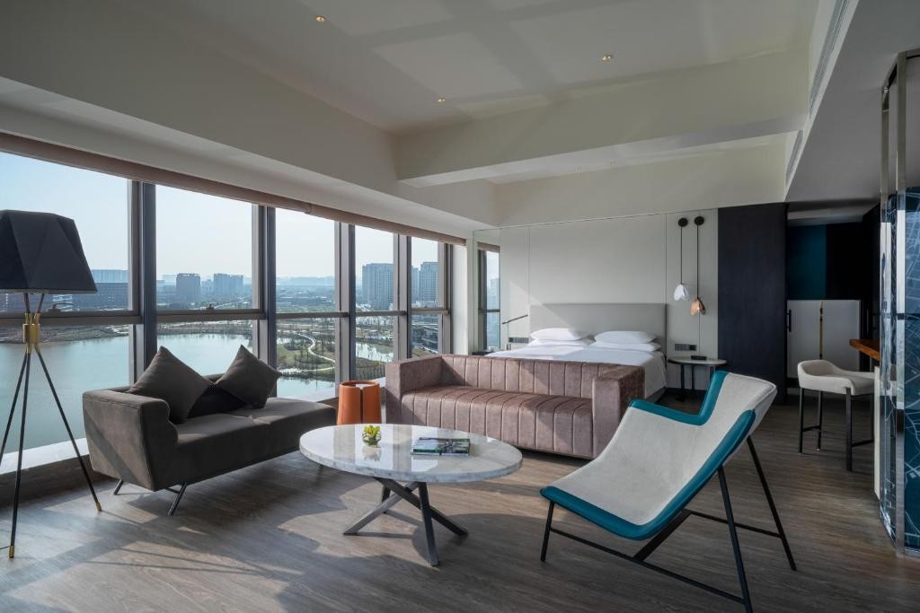 Hyatt Centric Lakeside Ningbo 11/47