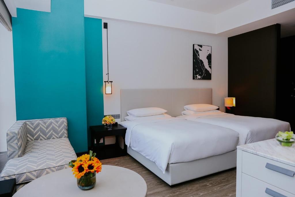 Hyatt Centric Lakeside Ningbo 10/47