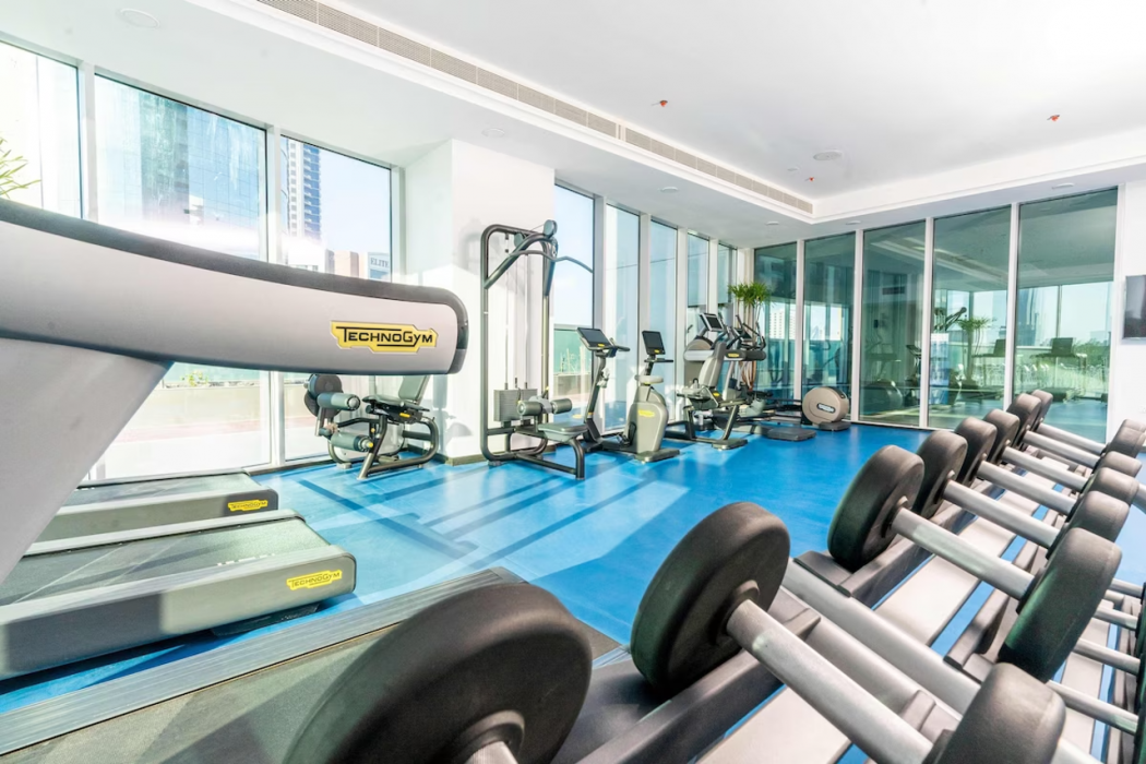 S Plaza Suites Hotel 27/70