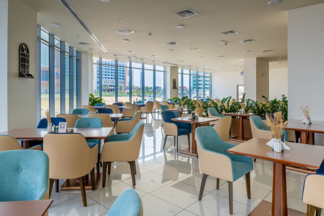 S Plaza Suites Hotel 21/70