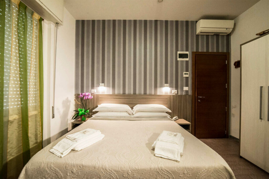 Hotel Centrale 12/60