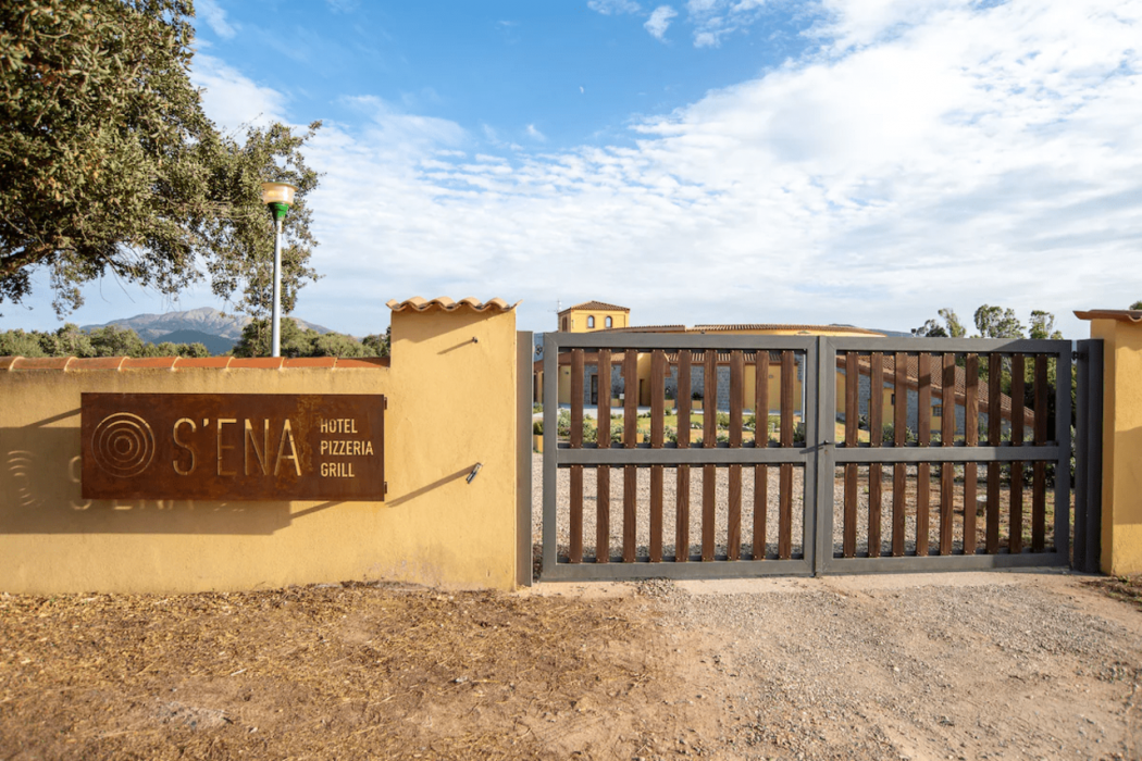 S'Ena Hotel 2/50