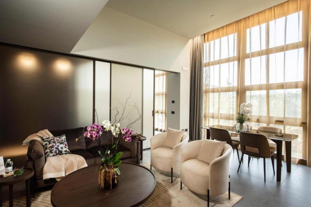 Gold Tower Lifestyle Hotel 25/60