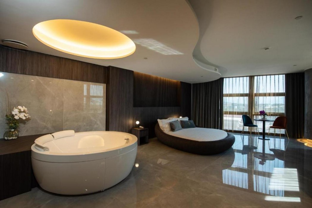Gold Tower Lifestyle Hotel 13/60
