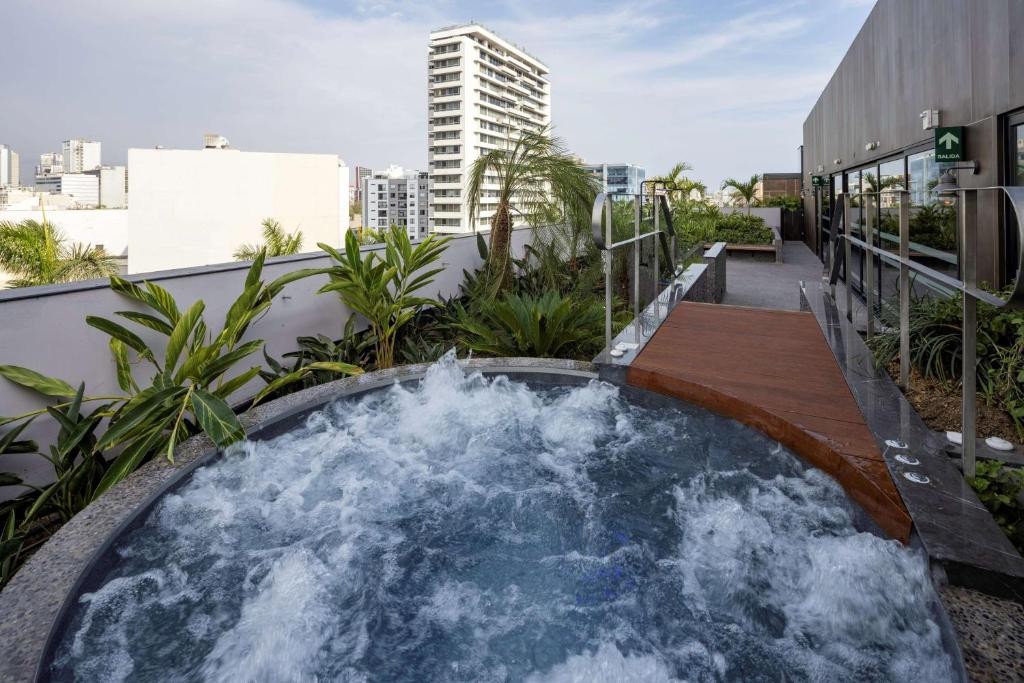 DoubleTree by Hilton Lima San Isidro 25/50