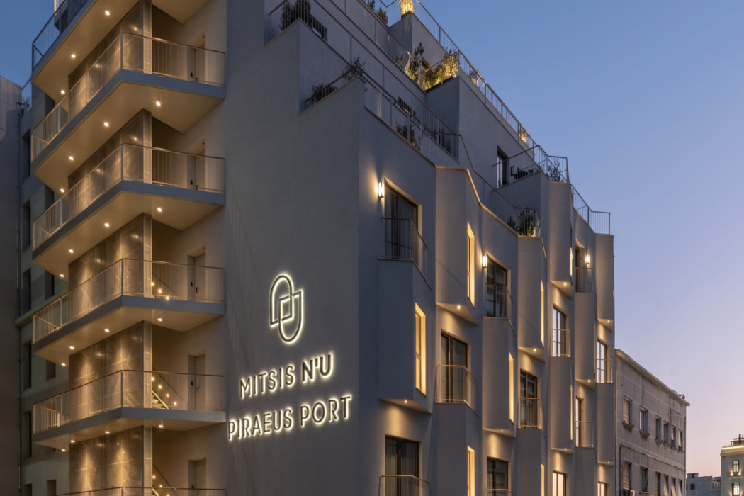 Mitsis NU Piraeus Port in PIRAEUS