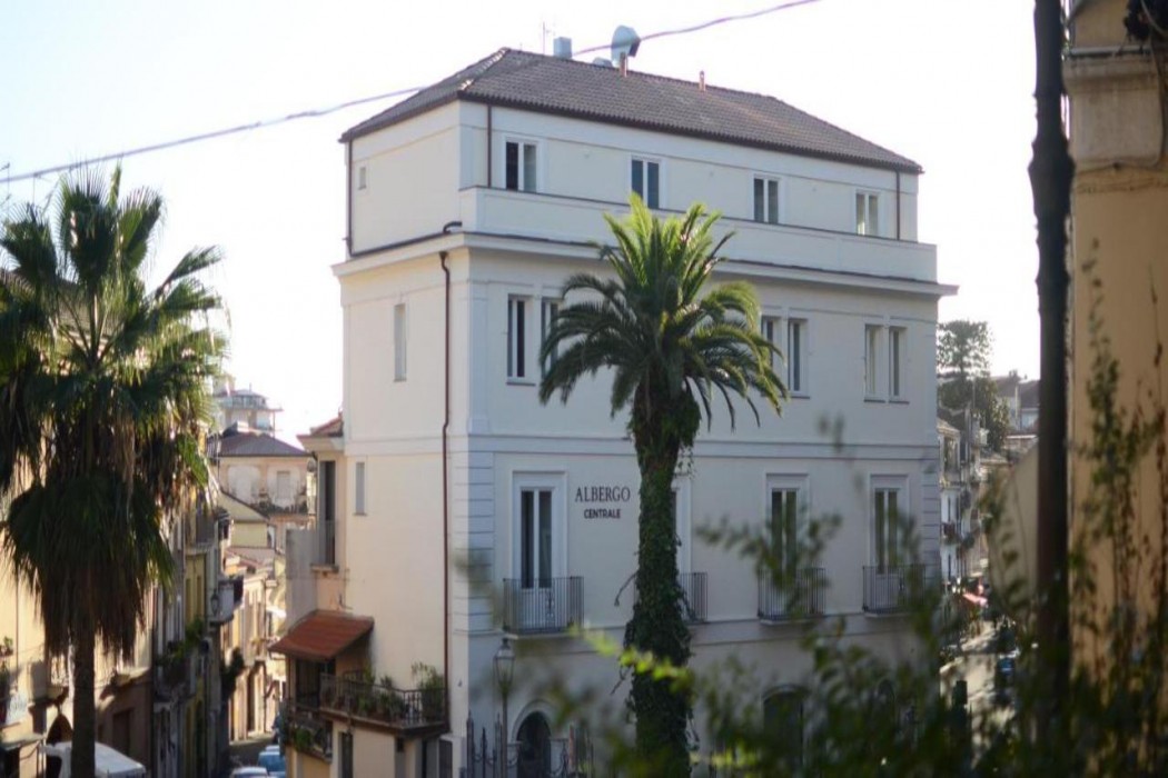 Albergo Centrale 1/54