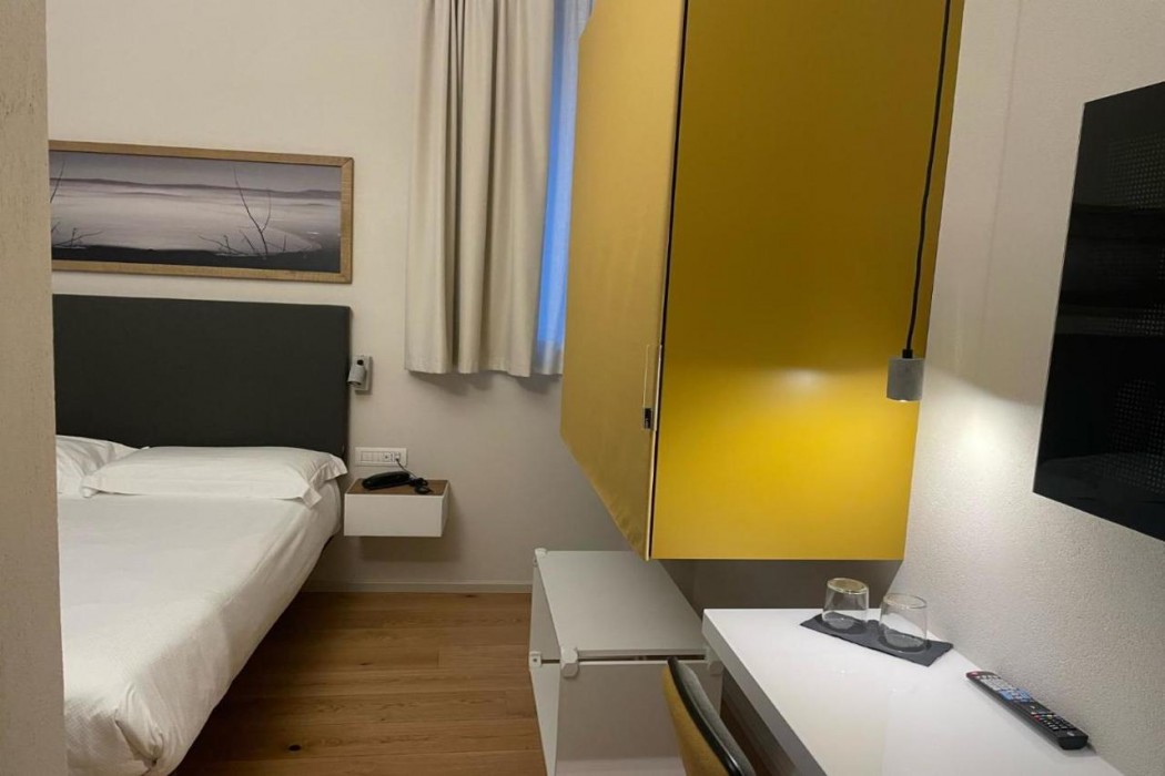 Albergo Centrale 18/54