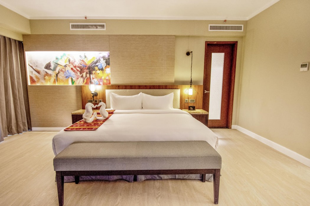 Mandarin Bay Resort and Spa 12/86