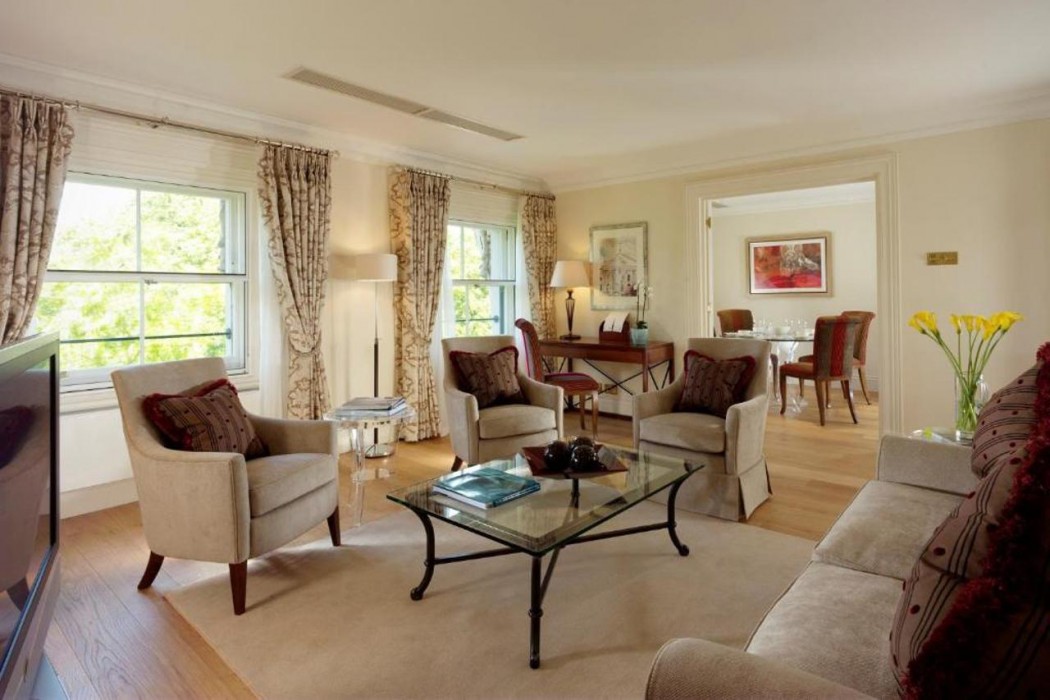Cheval Hyde Park Gate 32/61