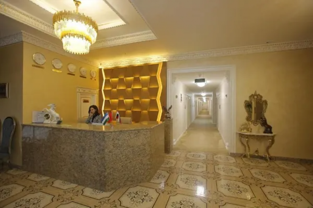 Velara Hotel 3/44